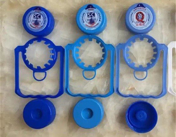 Gallon bottled water Gallon bottled water